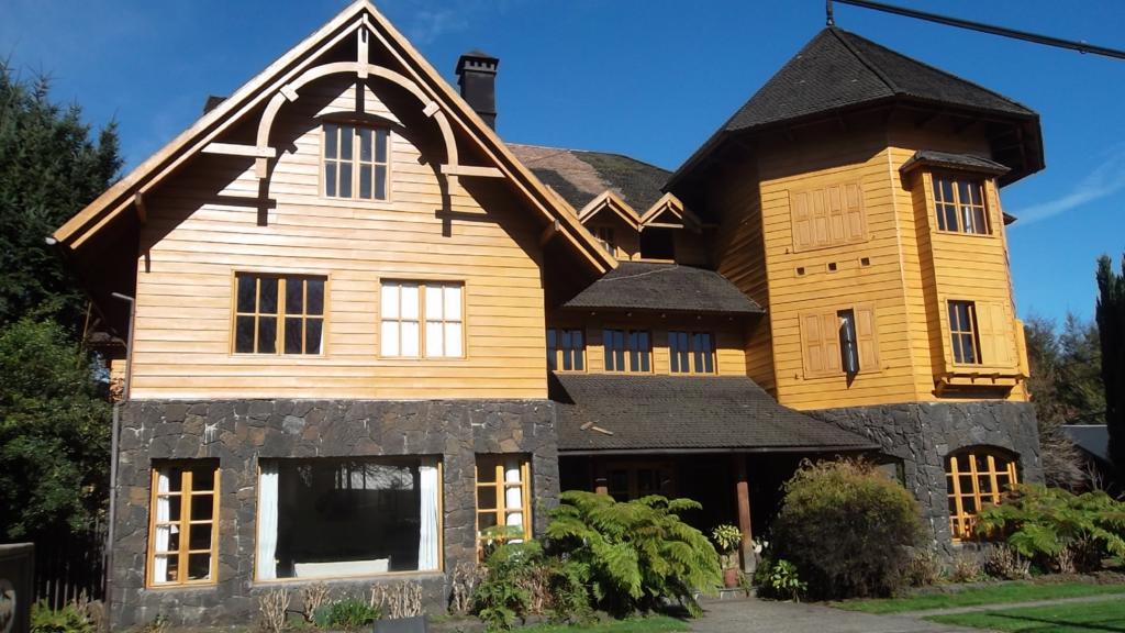 Hotel Malalhue Пукон Экстерьер фото